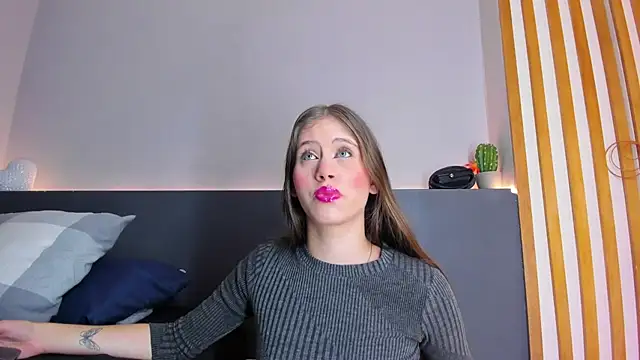 sara  jones gh online show from 09-23-25, 11:28