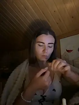 mewKate online show from 11-15-25, 05:39