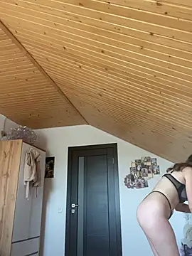 mewKate online show from 05-18-26, 03:17