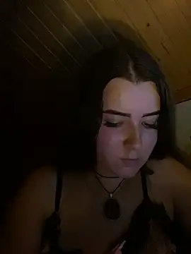 Snapshot of mewKate chatting on 07-11-26, 11:27 mewKate online show from 07-11-26, 11:27