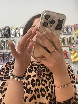 mewKate online show from 05-20-26, 02:47