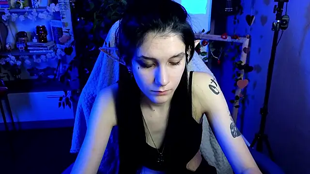 Hyeon Jin online show from 02-17-25, 04:31