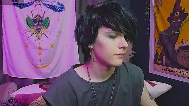 Hyeon Jin online show from 01-21-25, 07:39