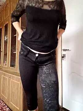 Calibers2932 online show from 10-08-25, 07:21