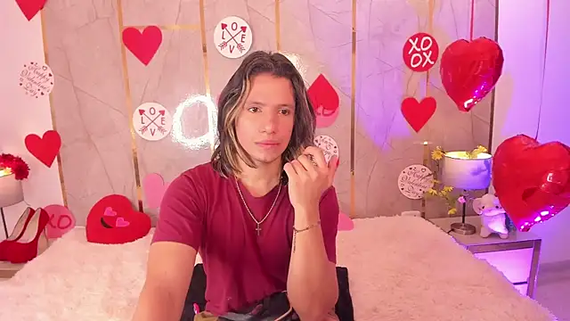 Snapshot of TylerBloom chatting on 02-11-26, 01:00 TylerBloom online show from 02-11-26, 01:00