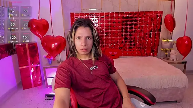 Snapshot of TylerBloom chatting on 02-05-26, 01:29 TylerBloom online show from 02-05-26, 01:29