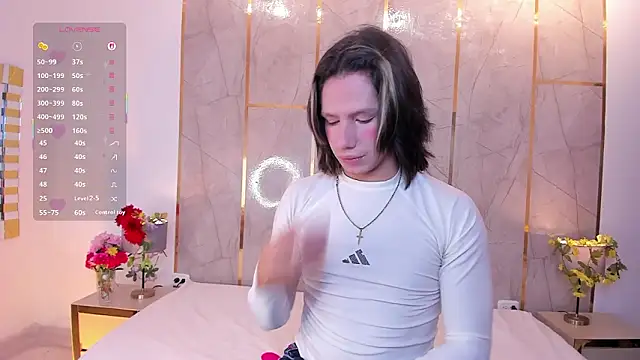 Snapshot of TylerBloom chatting on 01-15-26, 01:47 TylerBloom online show from 01-15-26, 01:47