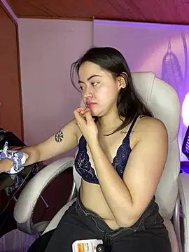 Camila pinkk online show from 05-19-26, 01:51