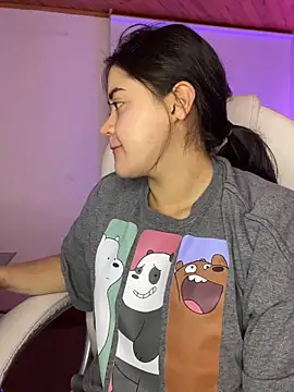 Camila pinkk online show from 05-30-26, 01:28