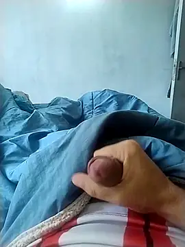 Snapshot of engineer_1980 chatting on 04-19-26, 02:07 engineer 1980 online show from 04-19-26, 02:07