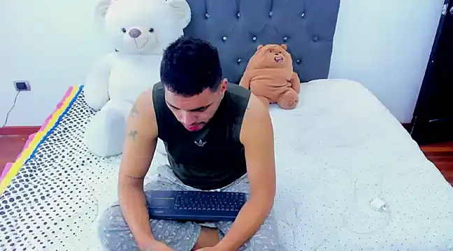 EnriquevillaF online show from 02-24-25, 12:16