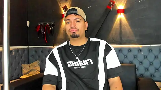 EnriquevillaF online show from 10-15-25, 11:51