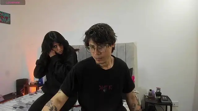 Snapshot of shamelesss_ chatting on 04-05-26, 10:38 shamelesss online show from 04-05-26, 10:38