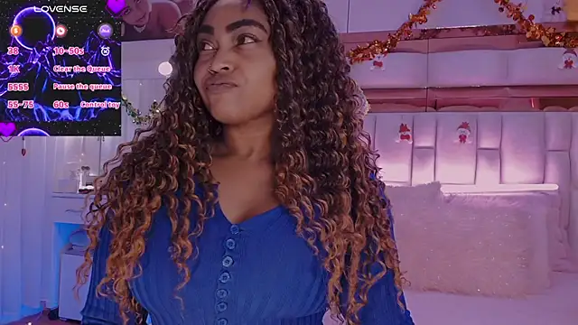 Aliana Ross online show from 12-17-25, 03:00