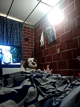 parejanuevahoff online show from 11-05-25, 09:29