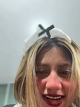 Snapshot of Adrianisx chatting on 02-10-26, 04:33 Adrianisx online show from 02-10-26, 04:33