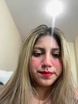 Snapshot of Adrianisx chatting on 04-28-26, 01:59 Adrianisx online show from 04-28-26, 01:59