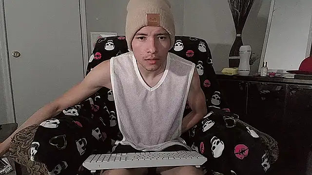 azzel19 online show from 01-28-25, 01:08