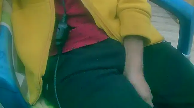 Snapshot of chandni89 chatting on 01-19-25, 04:12 chandni89 online show from 01-19-25, 04:12