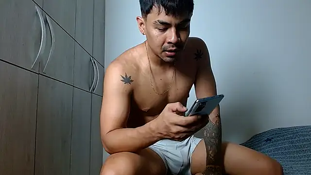 lonelydick2002 online show from 09-09-25, 11:14