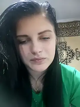 Lauren Amabel online show from 12-19-25, 03:36