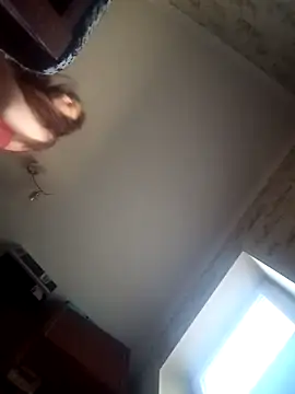 Lauren Amabel online show from 03-18-25, 12:17