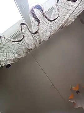 Lauren Amabel online show from 03-19-26, 10:15