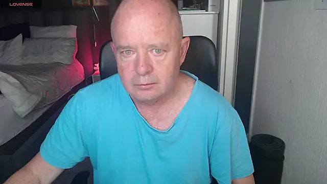 boeslaboes1 online show from 12-23-25, 02:22