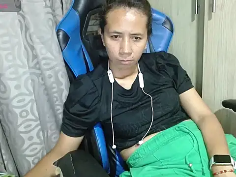 Danielagomez33 online show from 07-01-26, 01:06