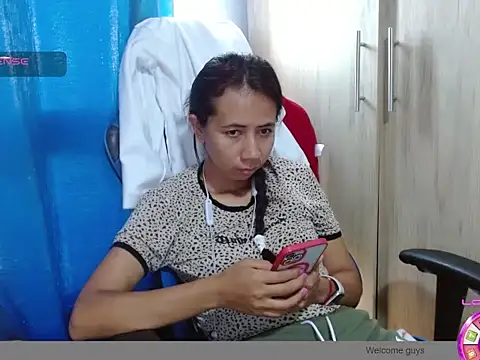 Danielagomez33 online show from 02-25-26, 01:22