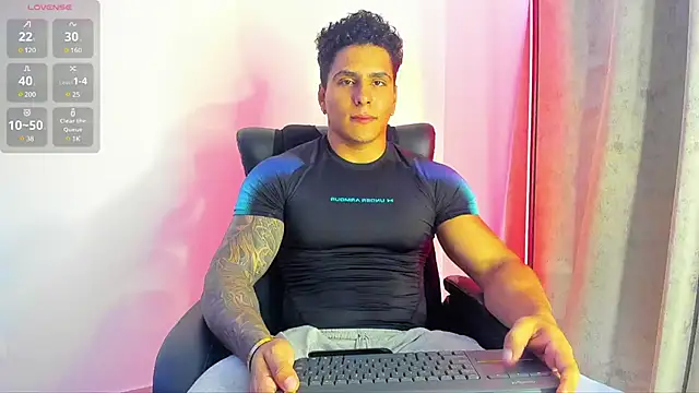 Snapshot of Maximoscott chatting on 02-27-25, 05:58 Maximoscott online show from 02-27-25, 05:58