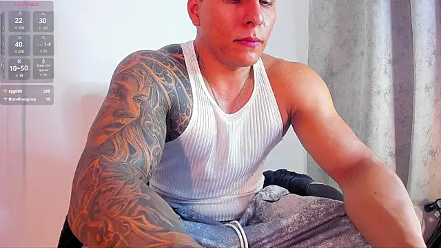 Snapshot of Maximoscott chatting on 03-20-25, 02:51 Maximoscott online show from 03-20-25, 02:51