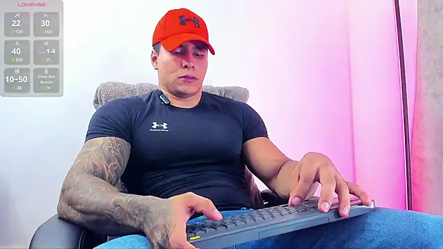 Snapshot of Maximoscott chatting on 03-06-25, 06:16 Maximoscott online show from 03-06-25, 06:16