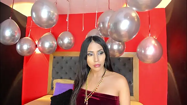 Charlot Vega  online show from 01-06-26, 04:44