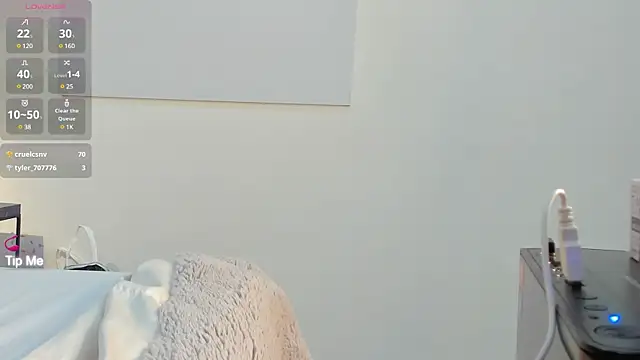 Snapshot of Blue_Angell chatting on 03-12-25, 04:51 Blue Angell online show from 03-12-25, 04:51