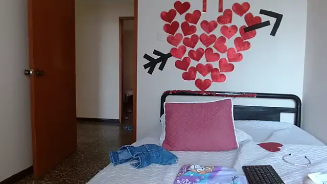 Snapshot of marilynbeautifullyhairy chatting on 02-13-25, 02:20 marilynbeautifullyhairy online show from 02-13-25, 02:20