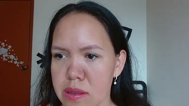 Snapshot of marilynbeautifullyhairy chatting on 02-16-25, 02:00 marilynbeautifullyhairy online show from 02-16-25, 02:00