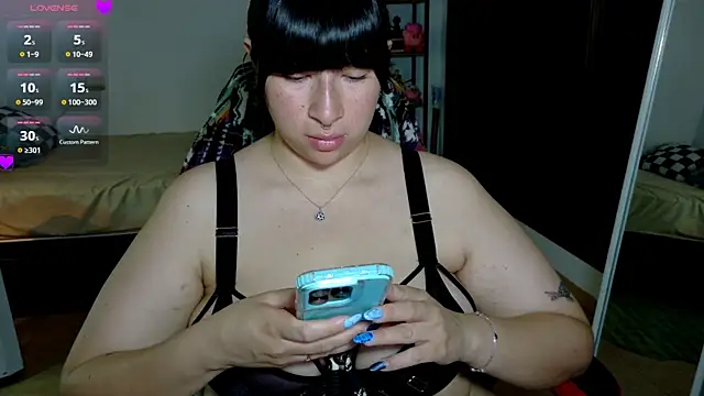 Snapshot of Caitlyn_lust chatting on 06-30-26, 11:32 Caitlyn lust online show from 06-30-26, 11:32