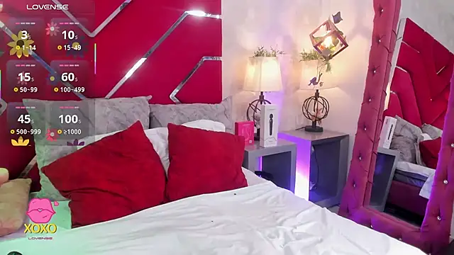 VeronicaOlson  online show from 11-28-25, 03:39