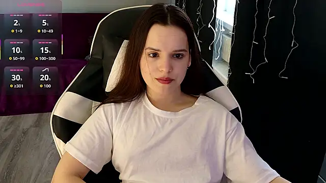 Snapshot of Harleen_Moore chatting on 05-28-26, 05:04 Harleen Moore online show from 05-28-26, 05:04
