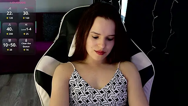 Snapshot of Harleen_Moore chatting on 05-29-26, 05:13 Harleen Moore online show from 05-29-26, 05:13