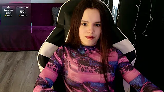Snapshot of Harleen_Moore chatting on 05-19-26, 05:14 Harleen Moore online show from 05-19-26, 05:14