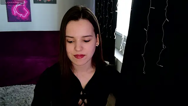 Snapshot of Harleen_Moore chatting on 04-29-26, 03:43 Harleen Moore online show from 04-29-26, 03:43