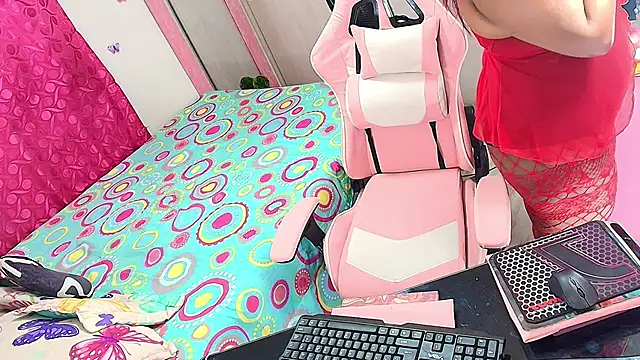 Snapshot of kimberly_bellu chatting on 12-21-25, 08:53 kimberly bellu online show from 12-21-25, 08:53