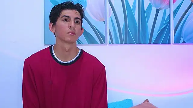 Snapshot of Ana_and_Leo chatting on 11-24-25, 04:29 Ana and Leo online show from 11-24-25, 04:29