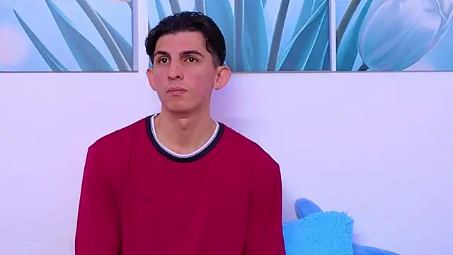 Ana and Leo online show from 06-08-26, 04:07