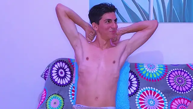 Snapshot of Ana_and_Leo chatting on 01-07-26, 04:12 Ana and Leo online show from 01-07-26, 04:12