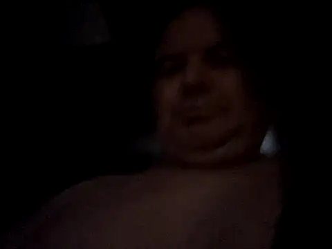 Snapshot of hesjustafriend chatting on 10-09-25, 05:08 hesjustafriend online show from 10-09-25, 05:08