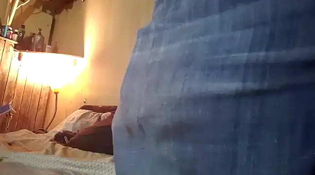 Snapshot of hesjustafriend chatting on 03-07-25, 07:08 hesjustafriend online show from 03-07-25, 07:08