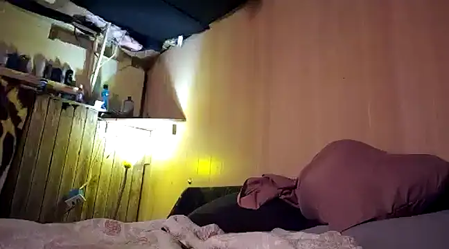 Snapshot of hesjustafriend chatting on 02-21-25, 03:10 hesjustafriend online show from 02-21-25, 03:10